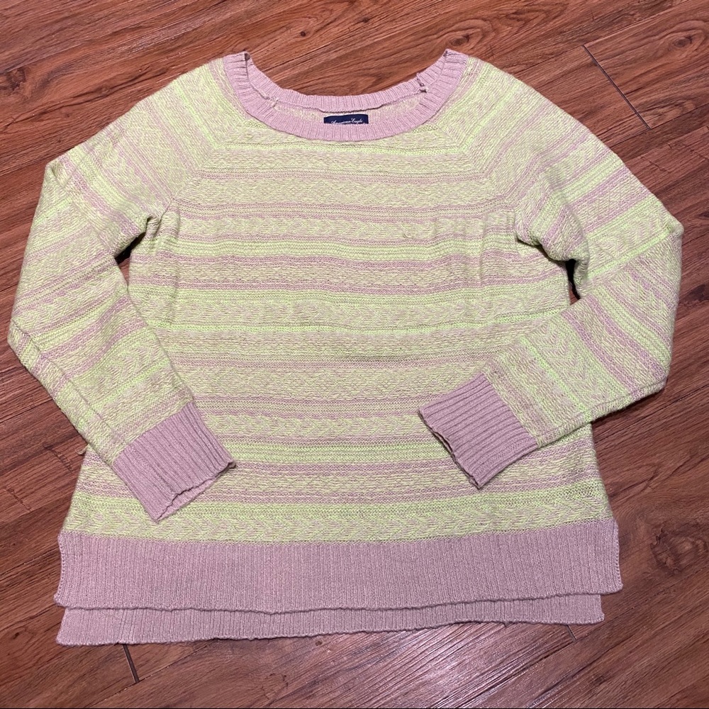 American Eagle Green and Tan XL Sweater